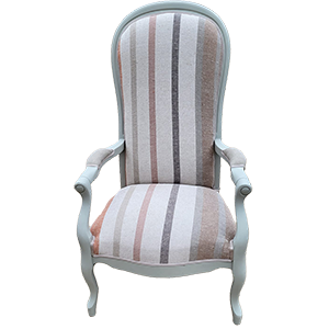 Fauteuil Voltaire P'tit Clou et Capitons